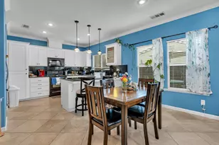 805 El Tesoro Ln, Los Banos, CA 93635 - Photo 10