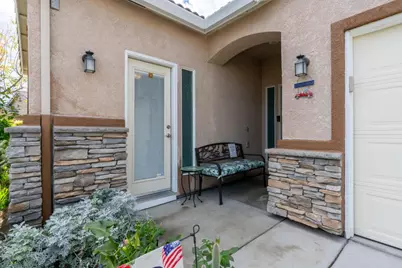 805 El Tesoro Lane, Los Banos, CA 93635 - Photo 4