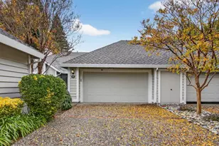 1005 Harrington Way, Carmichael, CA 95608 - Photo 2