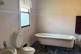 1401 N San Joaquin St, Stockton, CA 95202 - Photo 10