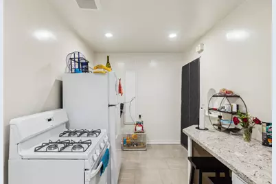 2017 10th Street, Sacramento, CA 95818 - Photo 70