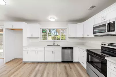 7449 Rollingwood Boulevard, Citrus Heights, CA 95621 - Photo 2