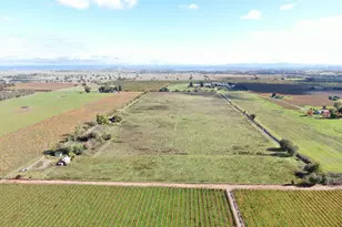 25839 N Mackville Rd, Clements, CA 95227 - Photo 2