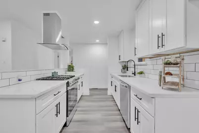 2448 E 8th Street, Stockton, CA 95205 - Photo 8