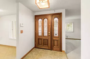 8312 Garry Oak Dr, Citrus Heights, CA 95610 - Photo 6