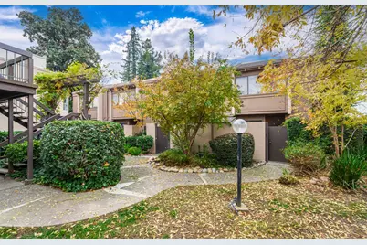 898 Woodside Lane E #3, Sacramento, CA 95825 - Photo 4