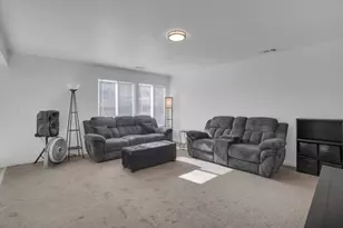 455 Cherry Ln, Manteca, CA 95337 - Photo 10