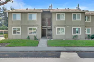 455 Cherry Ln, Manteca, CA 95337 - Photo 2