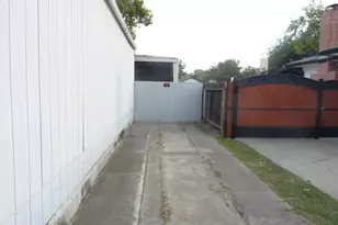 3918 E 4th St, Stockton, CA 95215 - Photo 4