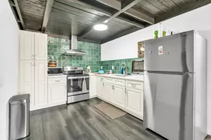 5351 Whittier Dr, Sacramento, CA 95820 - Photo 36