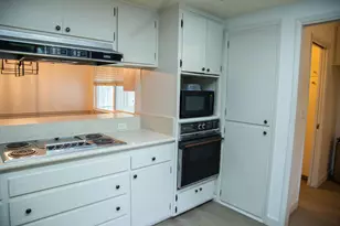 1208 Bristol Ct, Modesto, CA 95350 - Photo 10