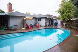 1208 Bristol Ct, Modesto, CA 95350 - Photo 4