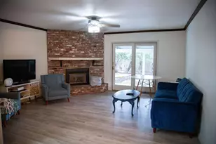 1208 Bristol Ct, Modesto, CA 95350 - Photo 2