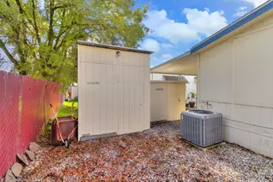 Millbrook Circle, Sacramento, CA 95828 - Photo 40