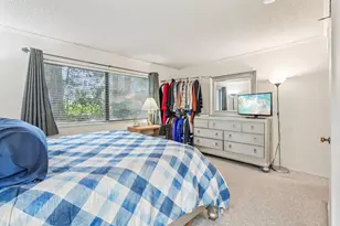 802 Woodside Ln E, Sacramento, CA 95825 - Photo 14