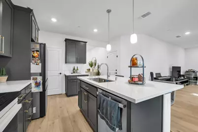1619 Bronzewick Ln, Sacramento, CA 95834 - Photo 4