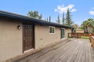 686 La Contenta Dr, Valley Springs, CA 95252 - Photo 4