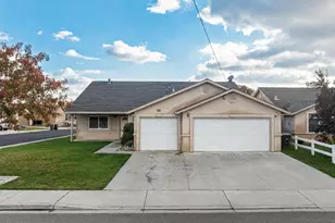 13506 Welch St, Waterford, CA 95386 - Photo 1