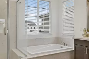 3913 Waterleaf Ave, Sacramento, CA 95835 - Photo 40