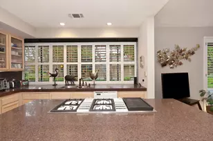 11370 Huntington Village Ln, Gold River, CA 95670 - Photo 24