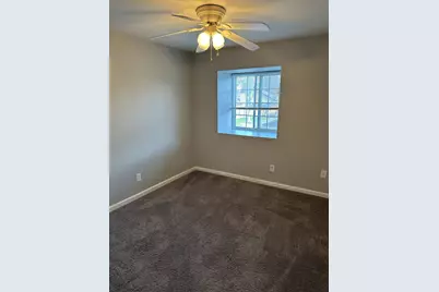 5723 Larcom Lane, Stockton, CA 95210 - Photo 8