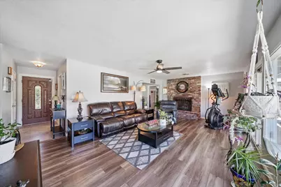 2912 Squire Avenue, Redding, CA 96002 - Photo 1