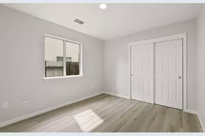 9673 Twin Creeks Avenue, Stockton, CA 95219 - Photo 32