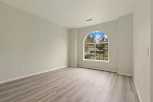 9673 Twin Creeks Ave, Stockton, CA 95219 - Photo 8