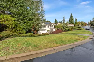 3947 Heathrow Ln, El Dorado Hills, CA 95762 - Photo 4