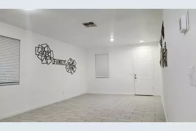 7636 Roosterfish Way, Sacramento, CA 95828 - Photo 24