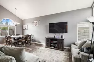 932 Vintage Oak Ave, Galt, CA 95632 - Photo 8