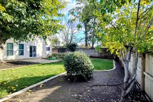 5617 Layton Dr, North Highlands, CA 95660 - Photo 22