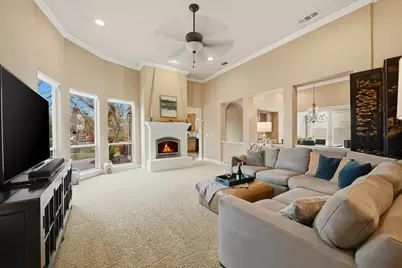 8720 Oakmere Court, Roseville, CA 95747 - Photo 10