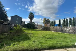 446 4th St, Woodland, CA 95695 - Photo 1