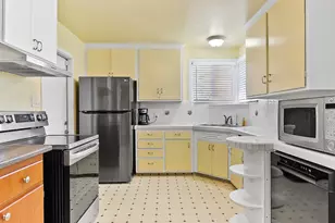 2604 Butano Dr, Sacramento, CA 95821 - Photo 18