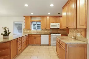 3720 N Merrimac Cir, Stockton, CA 95219 - Photo 10