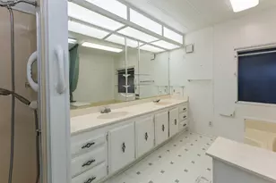 Hibiscus, Sacramento, CA 95828 - Photo 14