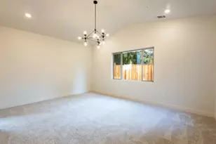100 Southlite Cir, Sacramento, CA 95831 - Photo 26