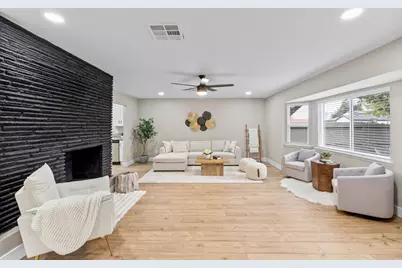 2449 Empress Street, Sacramento, CA 95815 - Photo 8