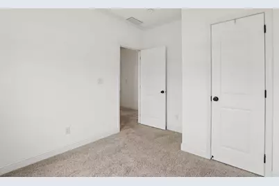 Village Cir, Sacramento, CA 95838 - Photo 22