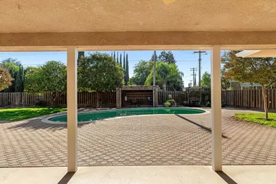 1410 Hillview Drive, Modesto, CA 95351 - Photo 34