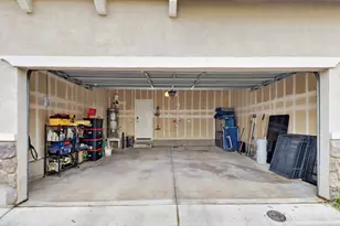 408 Dragonfly Cir, Sacramento, CA 95834 - Photo 28