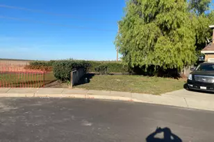 4666 Treasure Ct, Turlock, CA 95382 - Photo 4