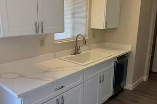 215 Floyd Ave, Modesto, CA 95350 - Photo 8
