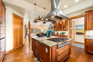 12963 Austin Forest Cir, Auburn, CA 95602 - Photo 16