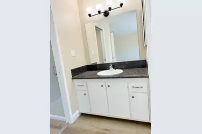 4075 Weymouth Lane, Sacramento, CA 95823 - Photo 12