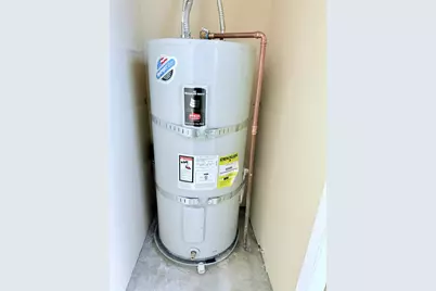 4075 Weymouth Lane, Sacramento, CA 95823 - Photo 30