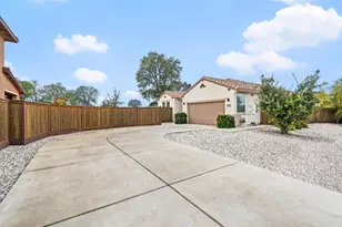 10118 Cornice Ct, Elk Grove, CA 95757 - Photo 2