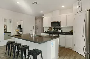 404 Central Pacific St, Lathrop, CA 95330 - Photo 14