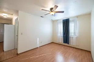 5876 Calvine Rd, Sacramento, CA 95823 - Photo 26